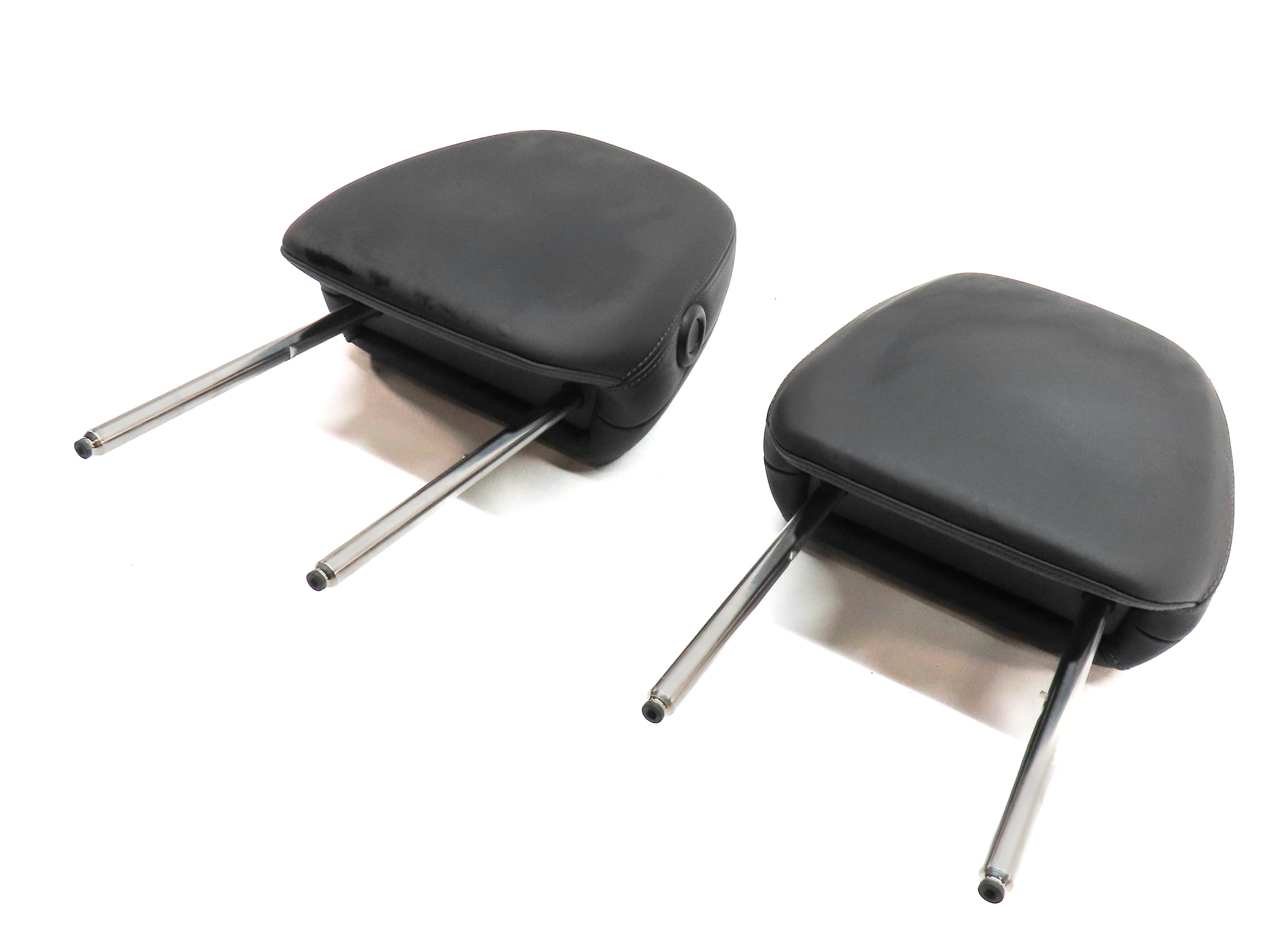 11-18 PORSCHE CAYENNE (958 970 G1) FRONT LEFT & RIGHT SEAT HEADREST SET2 (Black) — exact item pictured